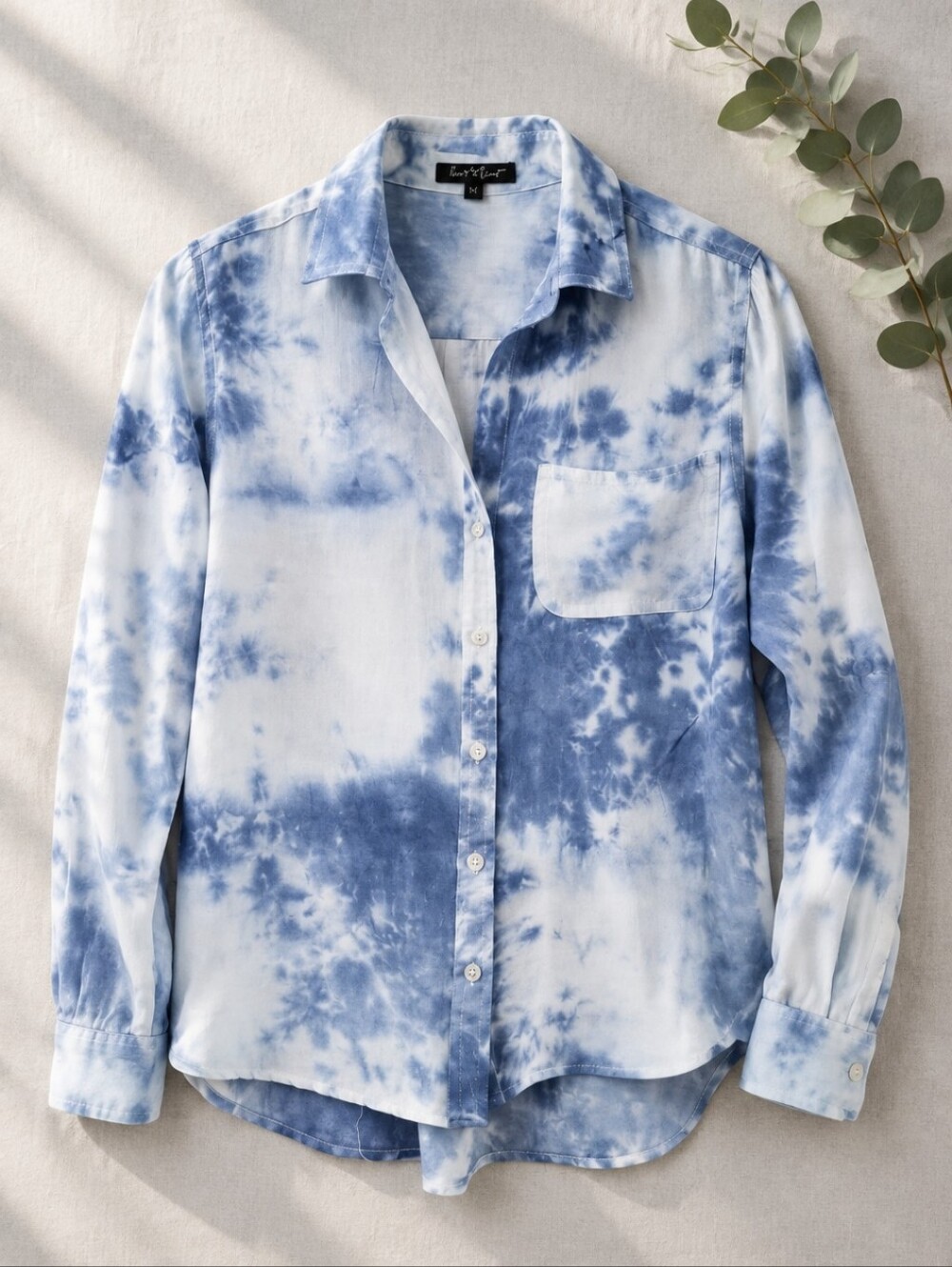 Velvet & Heart Light Blue Tie-Dye Button-Up Shirt Long Sleeve Women's Size Large